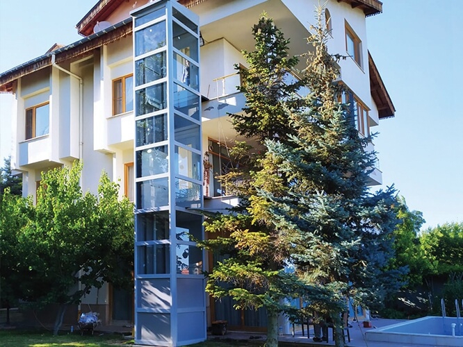 Closed Type Disabled Elevator - Platform